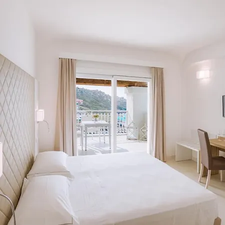 Moresco Hotel