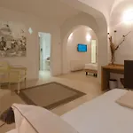 Moresco מלון