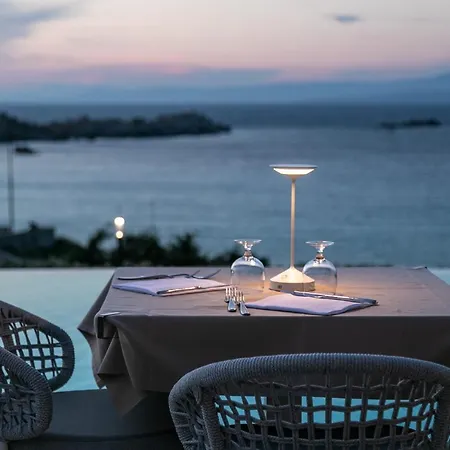 Moresco Hotel